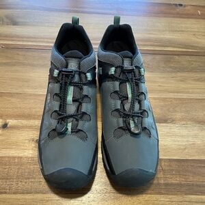 Keen Waterproof Hiking Shoes Size 7